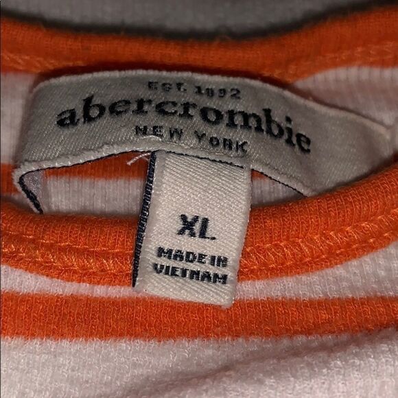 Abercrombie size XL   - Picture 2 of 5
